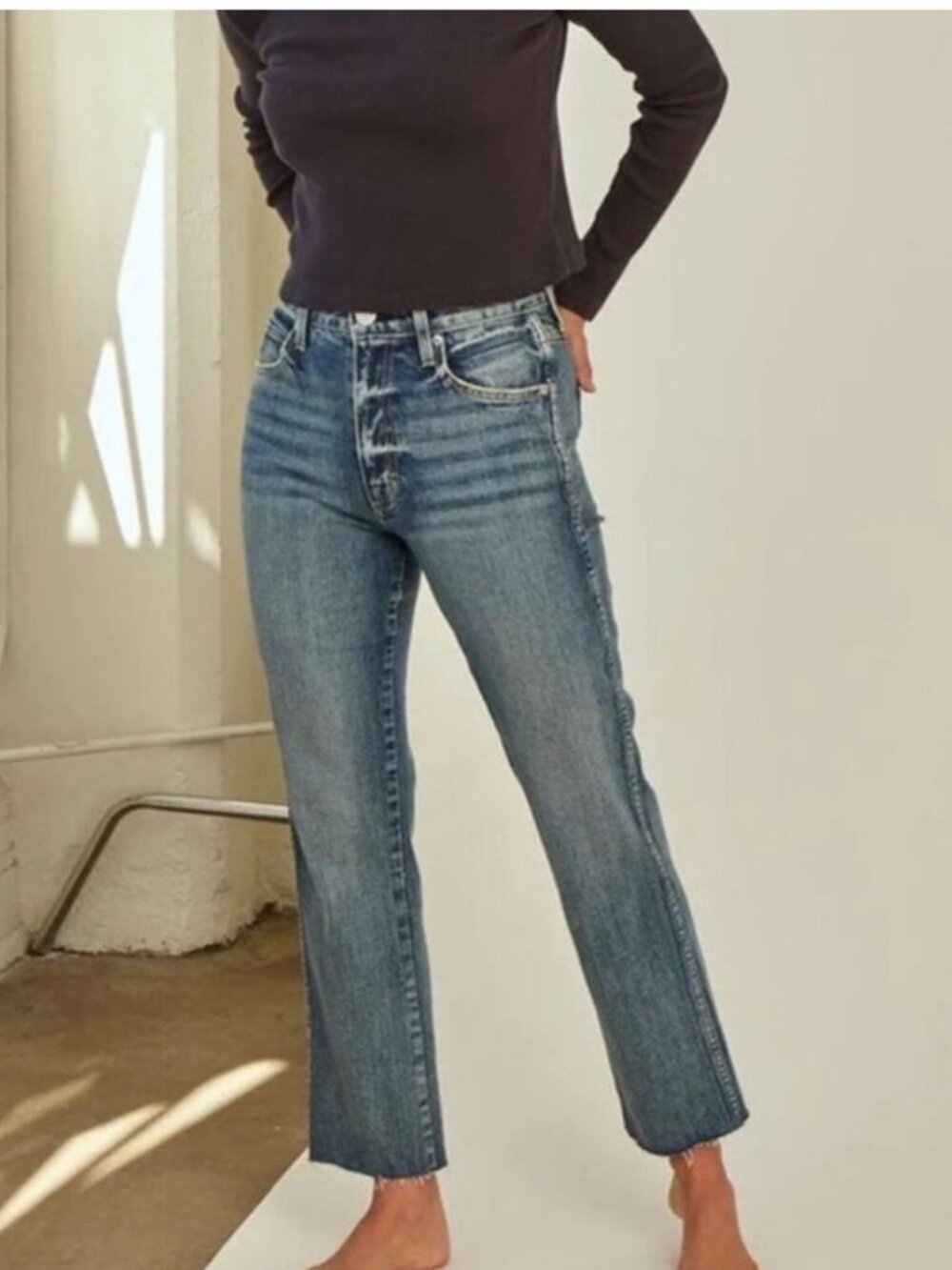 AMO Women's Cropped Straight-Leg Blue Jeans